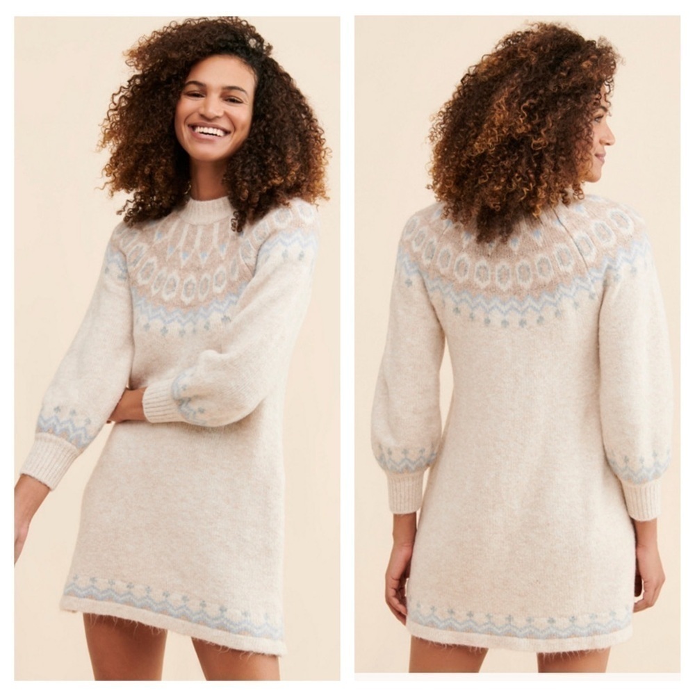 New Callahan Puff-Sleeved Sweater Mini
Dress, New with out Tags, Size Medium-P